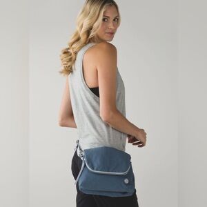 Lululemon Party Om Bag Blue Denim / Silver‎ Fox